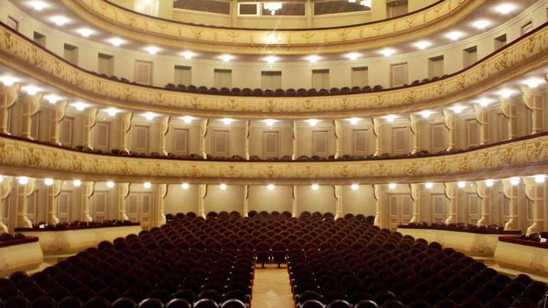 Сто сорок пятый театральный сезон театр Руставели открывает притчей о Прометее
