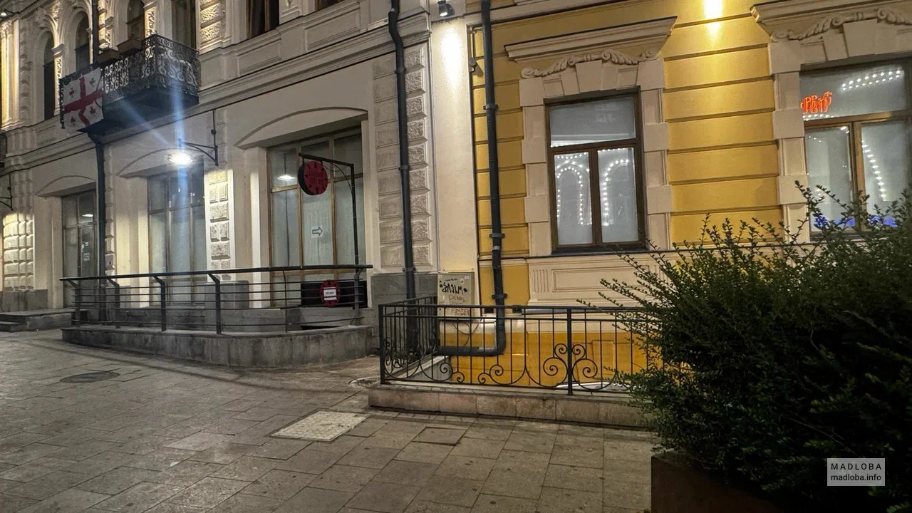 SIGMA Bar — лаунж-бар с карибскими нотками и живой музыкой в Тбилиси