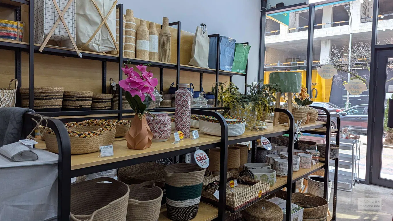 корзинки и вазы в магазине Satavs