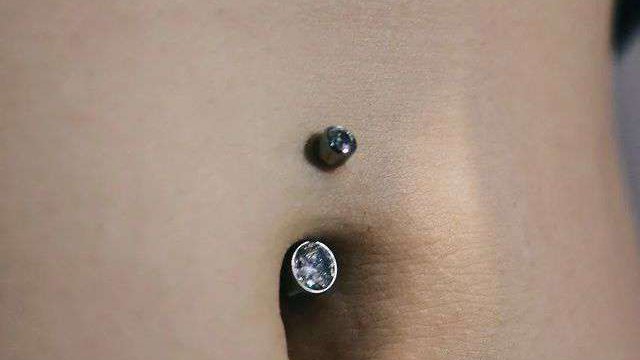 Piercing Batumi Scarlett