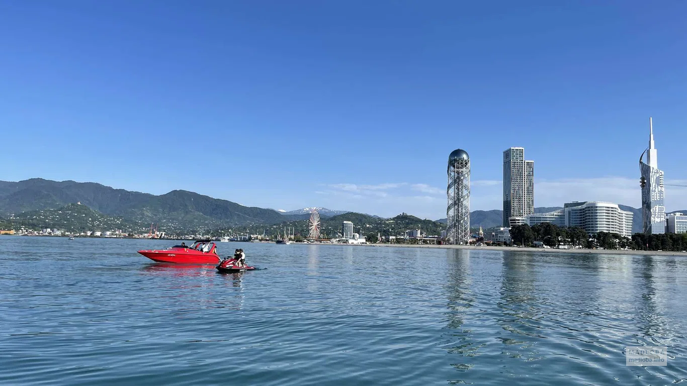 прогулка на катере по морю  от компании Sea Life Batumi