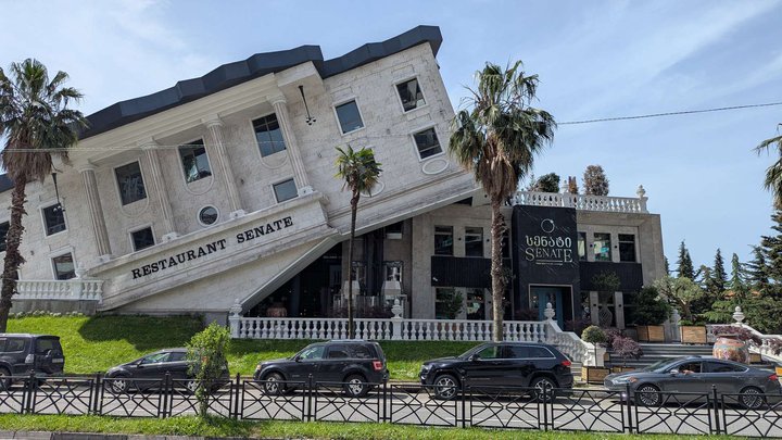 Senate Restaurant & Lounge