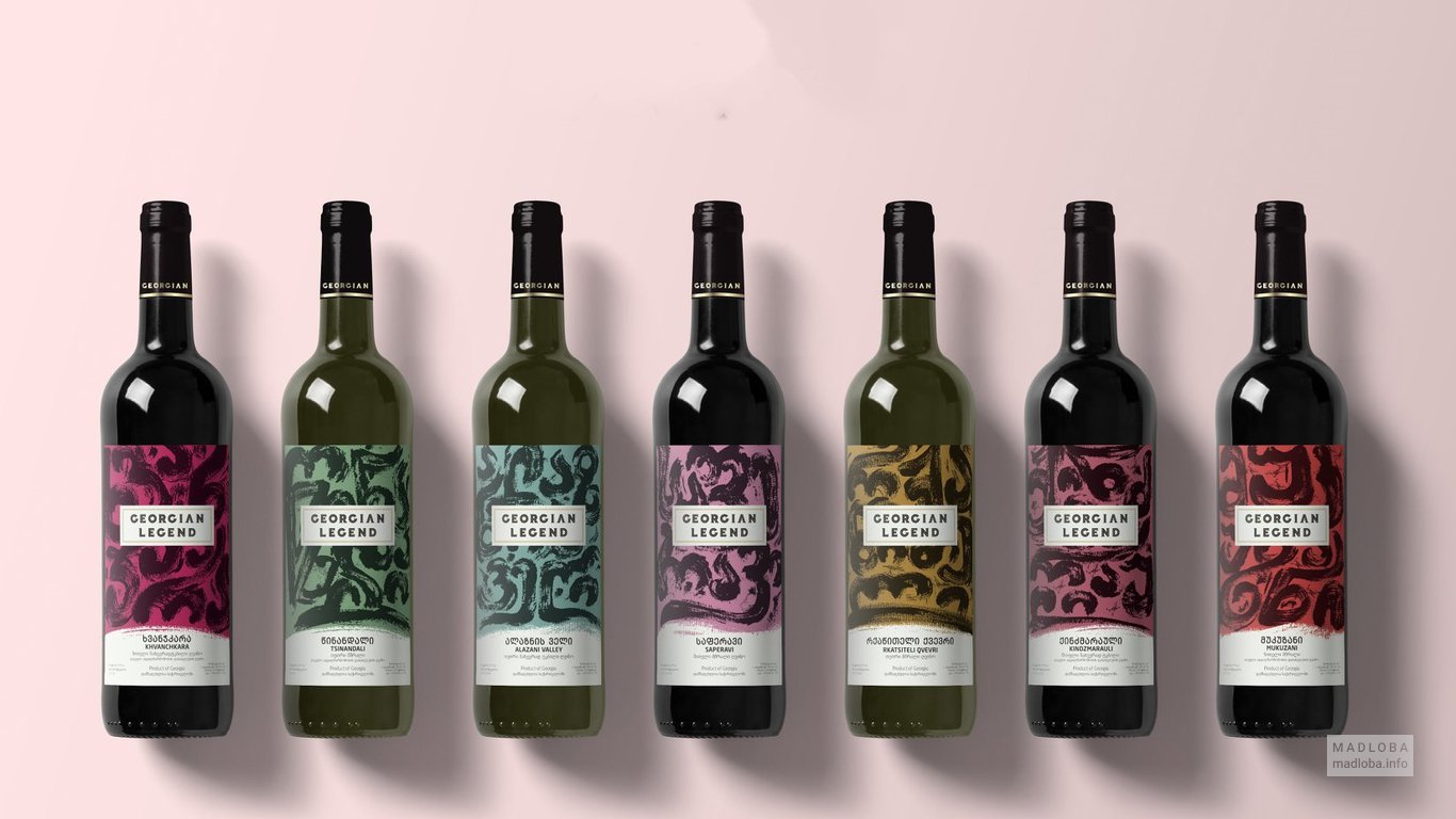 Коллекция бутылок вина Шабо