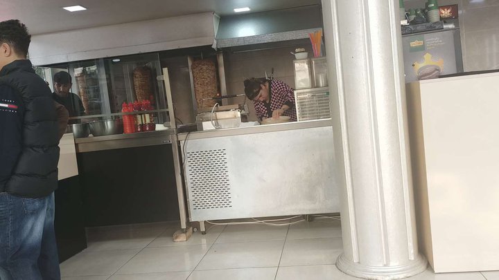 24-hour shawarma (Chavchavadze str. 15)