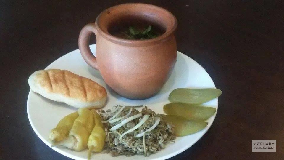 Блюдо грузинской кухни