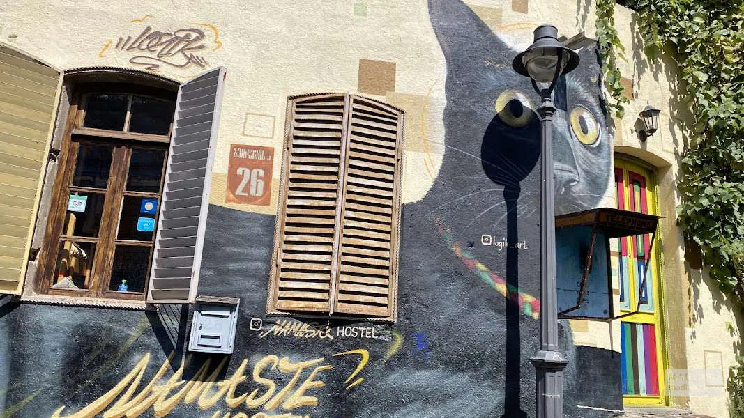 Shiva the Cat — уличное искусство в Старом Тбилиси