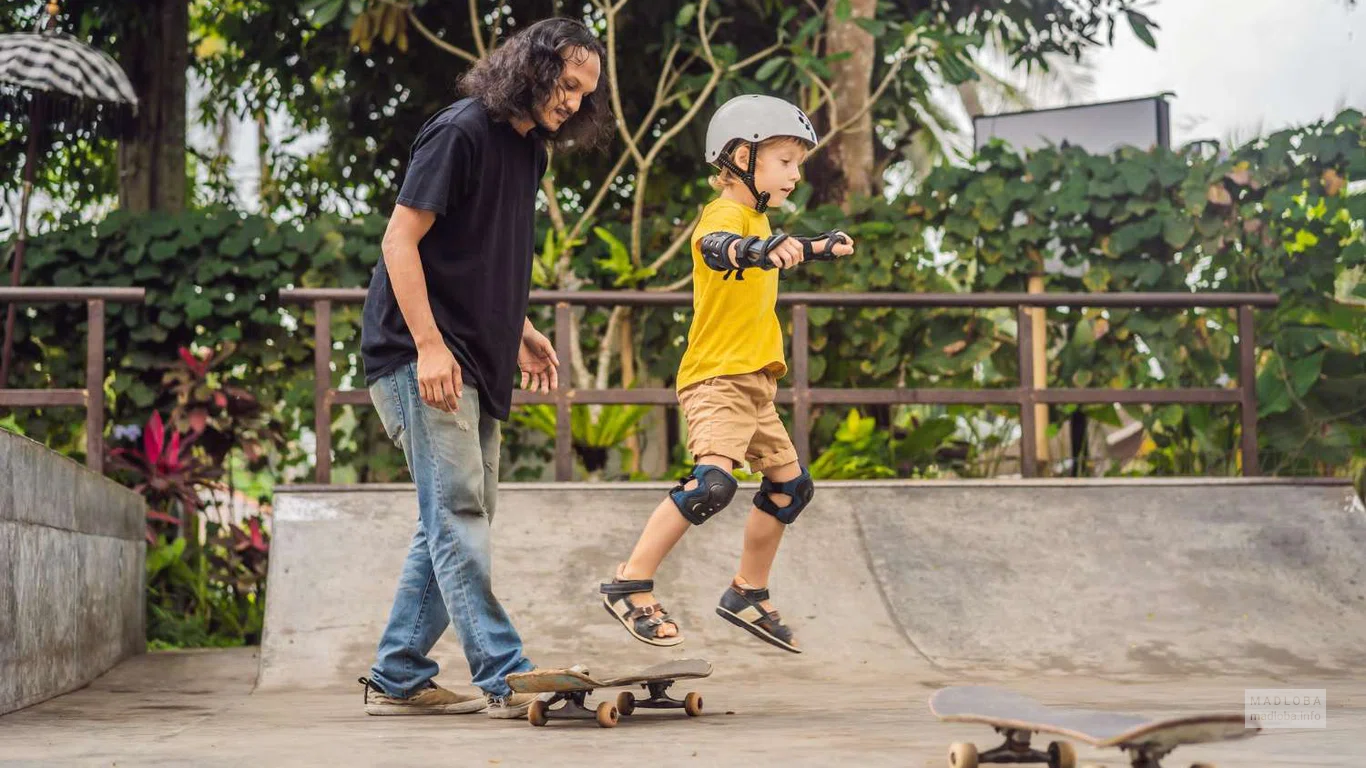 Школа роликов и скейтборда "Rollerdream" в Батуми