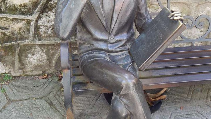 Boris Gaponov Statue