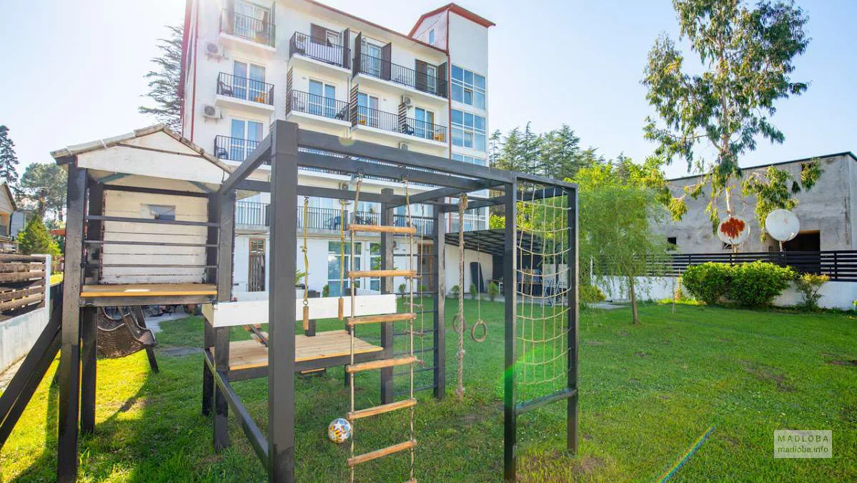 Отдых в Simple Pleasures — уютный семейный отель у моря в Капровани