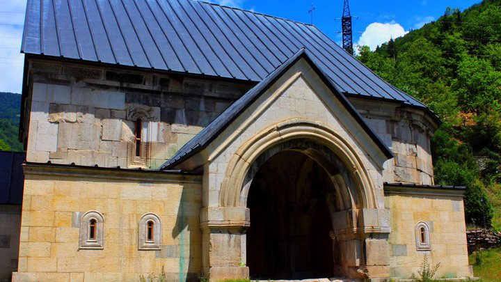Схалтская церковь