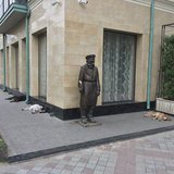 Скульптура "Дворник на Шавтели" / Sculpture Dvornik na Shavteli