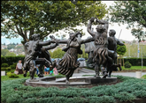 Berikaoba Sculpture Group