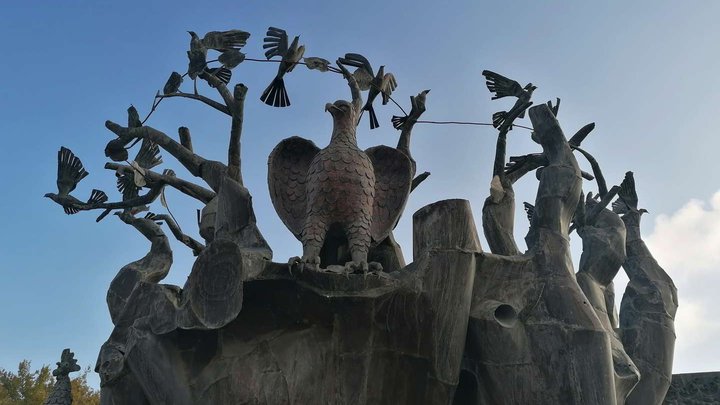 Скульптурная композиция "Древо жизни"