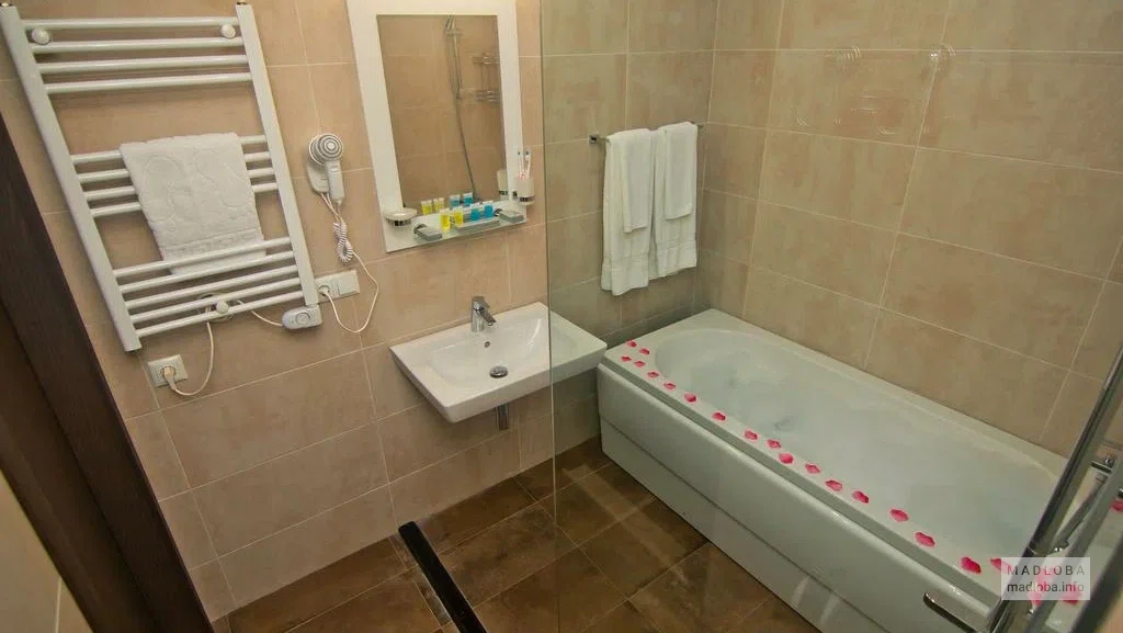 Ванная комната в отеле Sky in Batumi