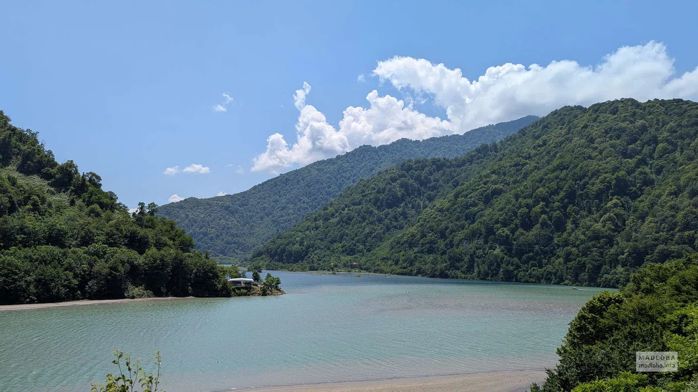 Слияние Чорохи и Аджарисцкали