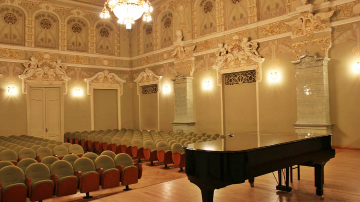 Малый концертный зал Тбилисской государственной консерватории