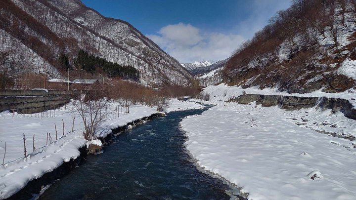 Observation deck on the fast flow of the Aragvi River