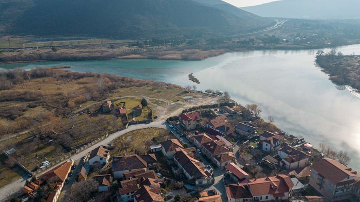 Panoramic view of the Jvari monastery and the confluence of the Kura and Aragvi rivers