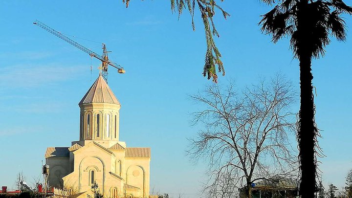 ივერონის ღვთისმშობლის საკათედრო ტაძარი ზუგდიდში