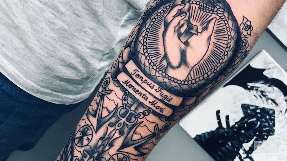 тату на руке тату салон "Soul Tattoo"