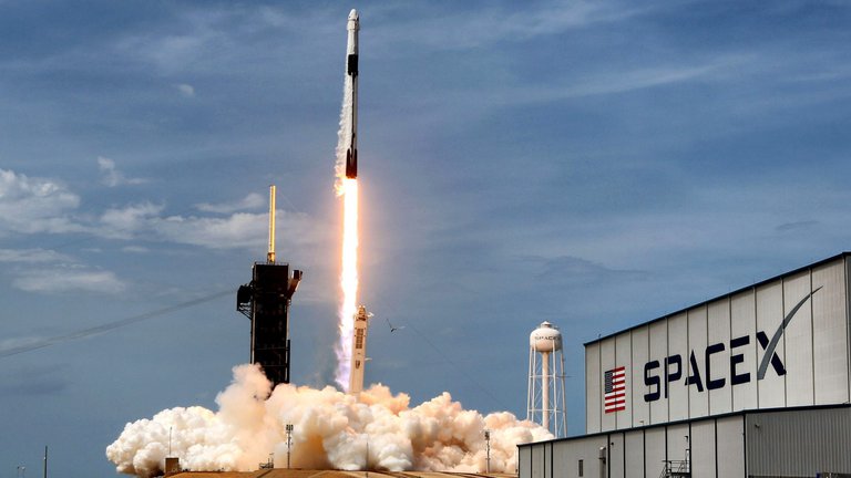 SpaceX заявила о желании присоединить Грузию к процессу интернетизации