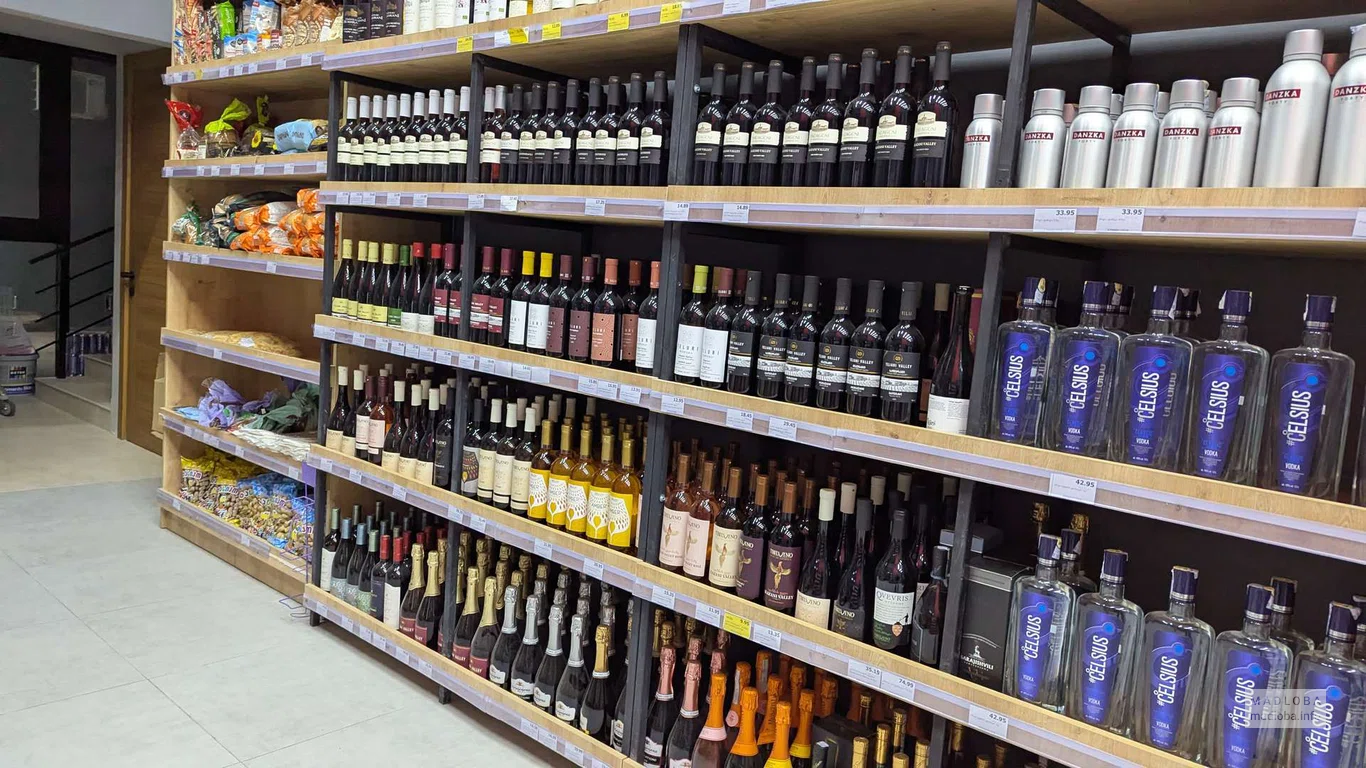 Алкоголь в магазине Spar