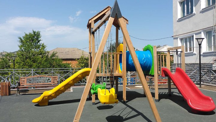 Children's playground (Iori street)