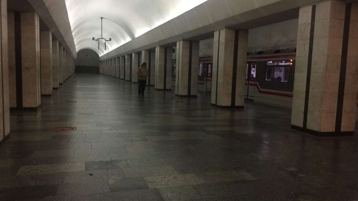 Станция метрополитена "Сараджишвили"