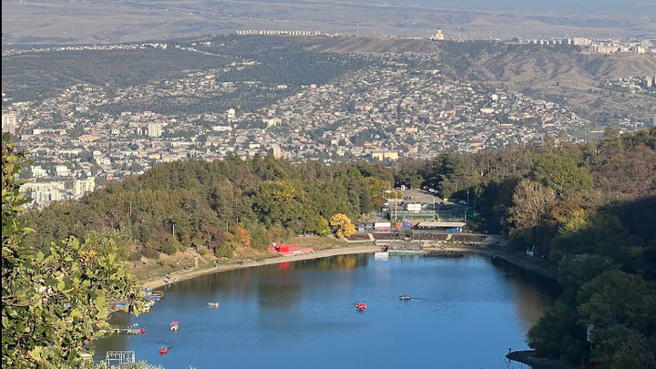 სვანური კოშკი (კუს ტბა)