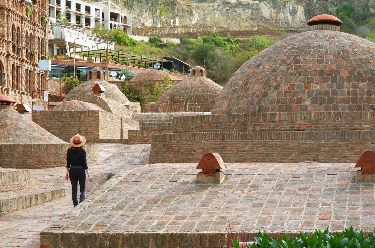 Sulfur baths in Tbilisi