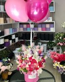 Bouquets in the Taiguli Flowers flower shop