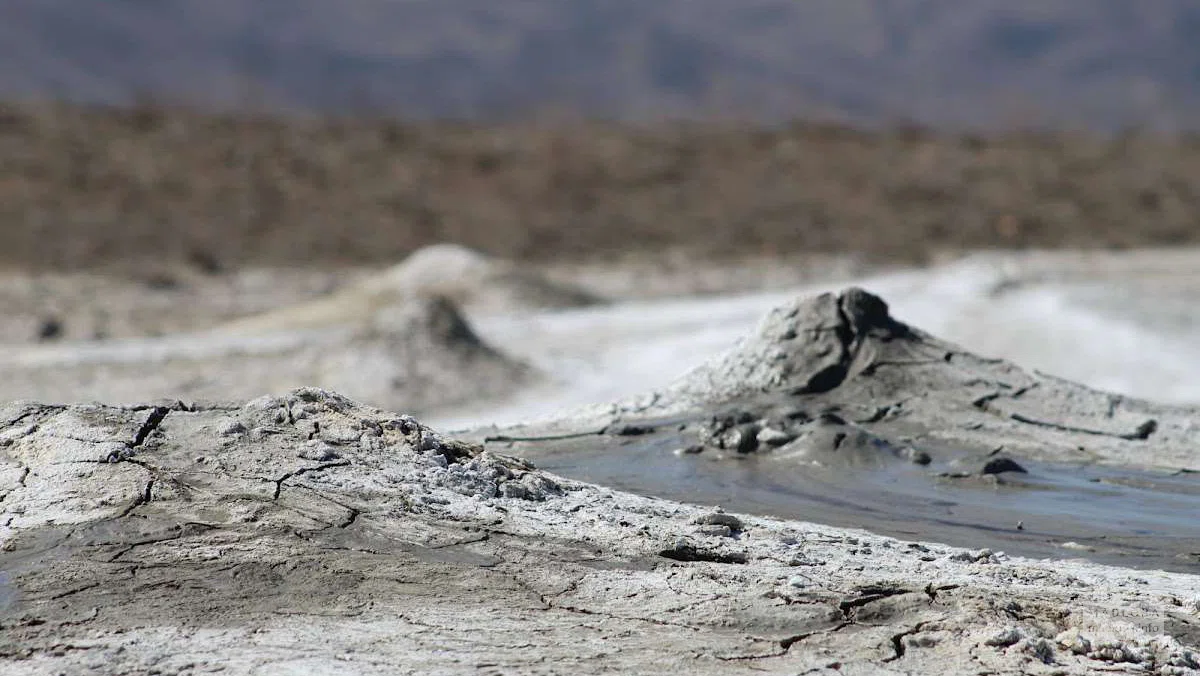 Грязевые вулканы Тахти-Тефа — уникальный природный памятник Кахетии