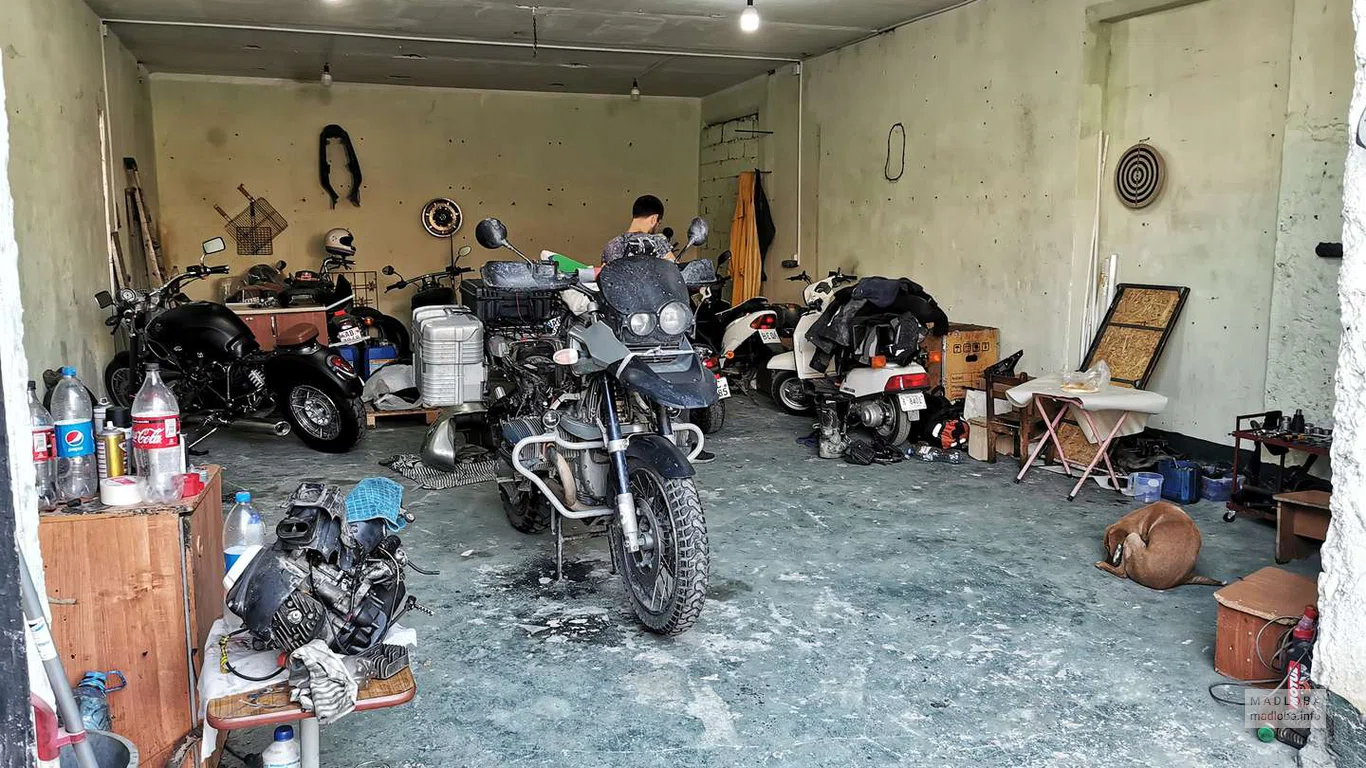 Бокс по ремонту мотоциклов Tamazi Moto Service T.M.S.