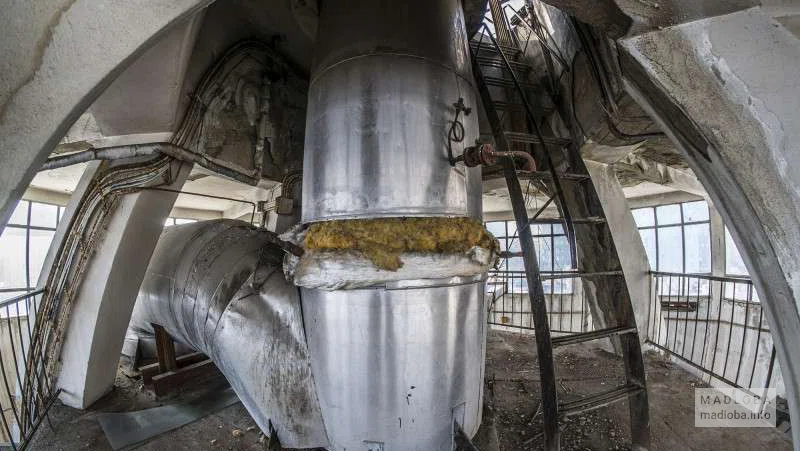 Заброшенная термобарокамера Геофизического института в Тбилиси