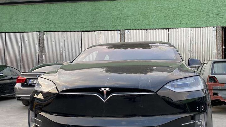 Tesla Service Batumi