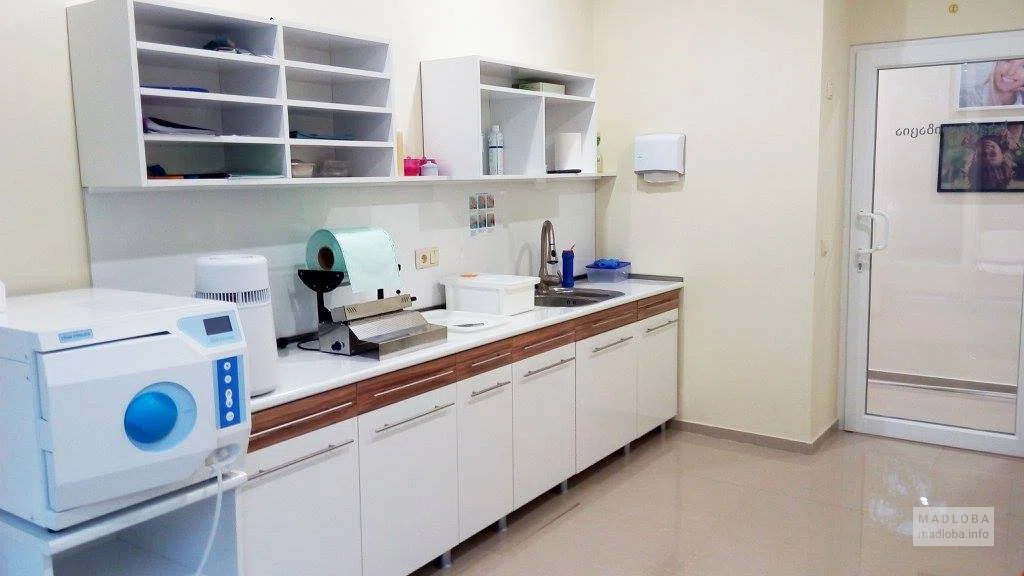 Медицинские аппараты в клинике «Tetri clinic»