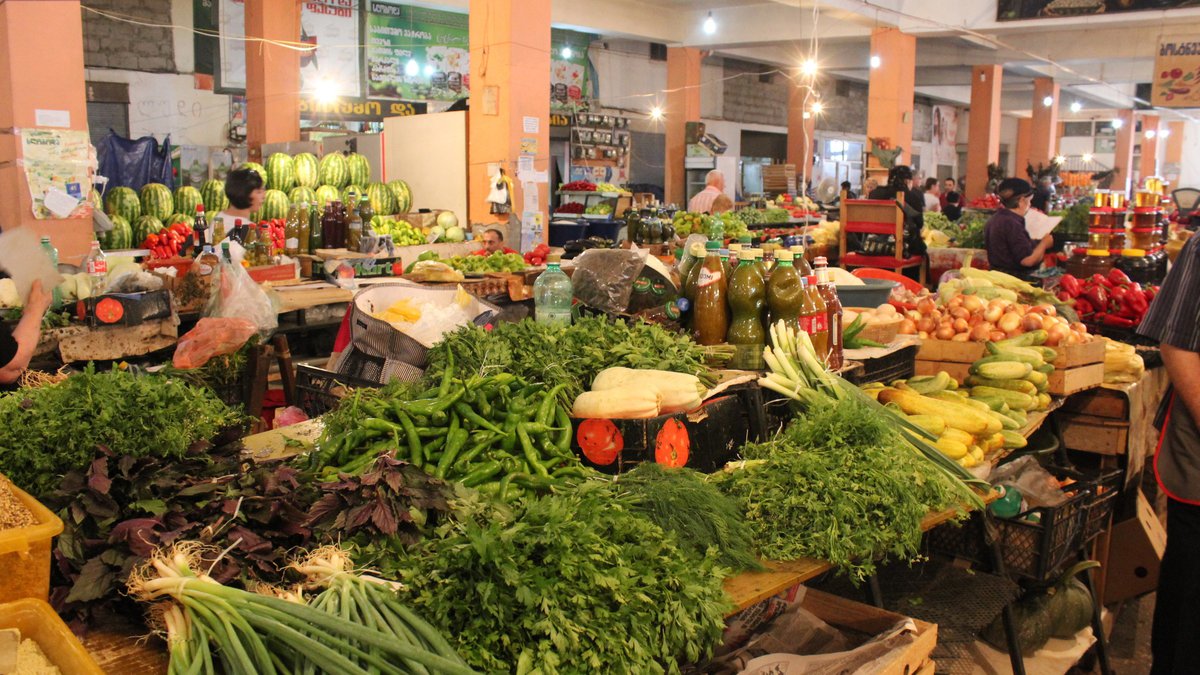 Зелень и овощи на Батумском базаре
