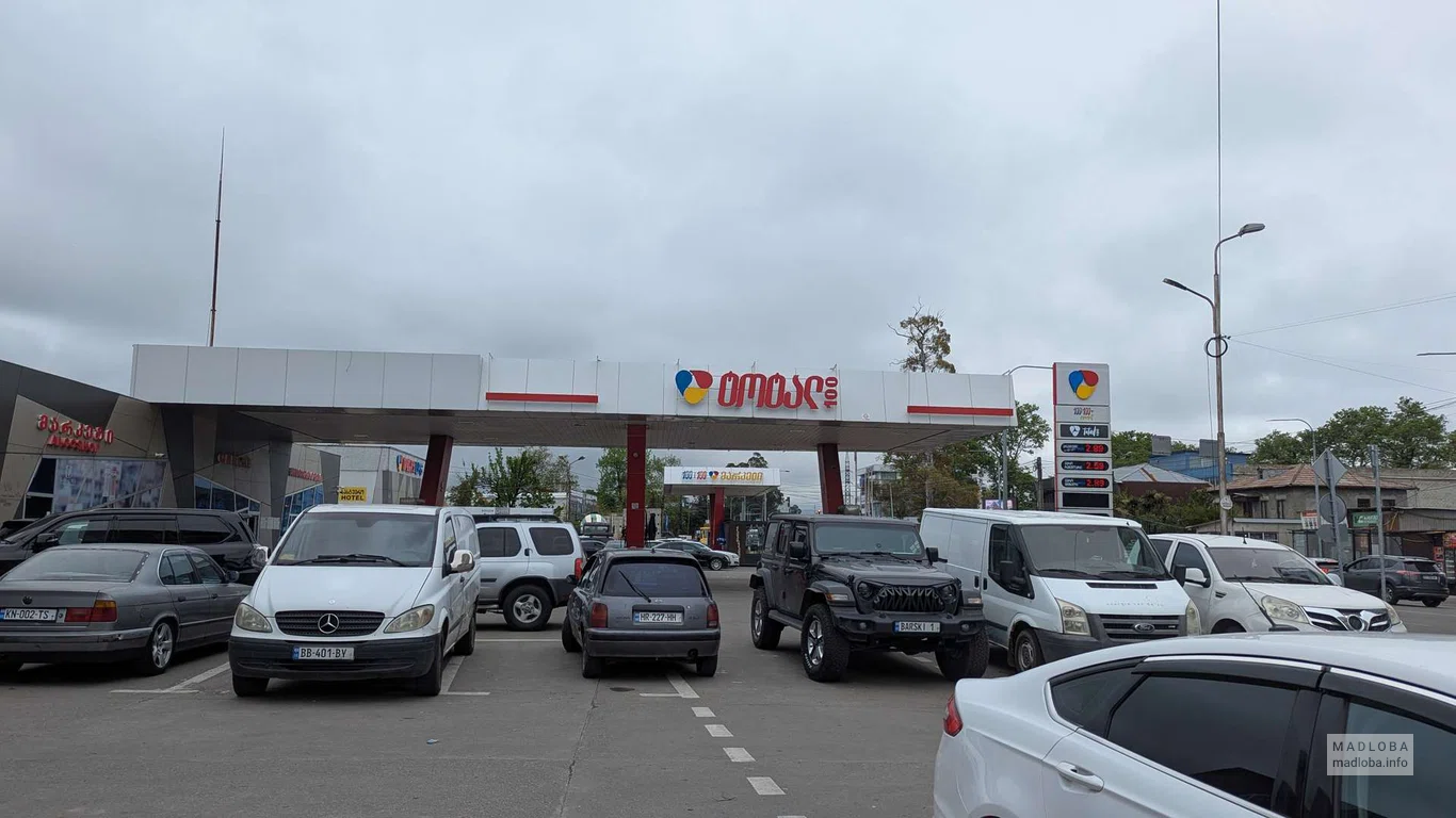 Total 100 – автозаправочная станция в Батуми