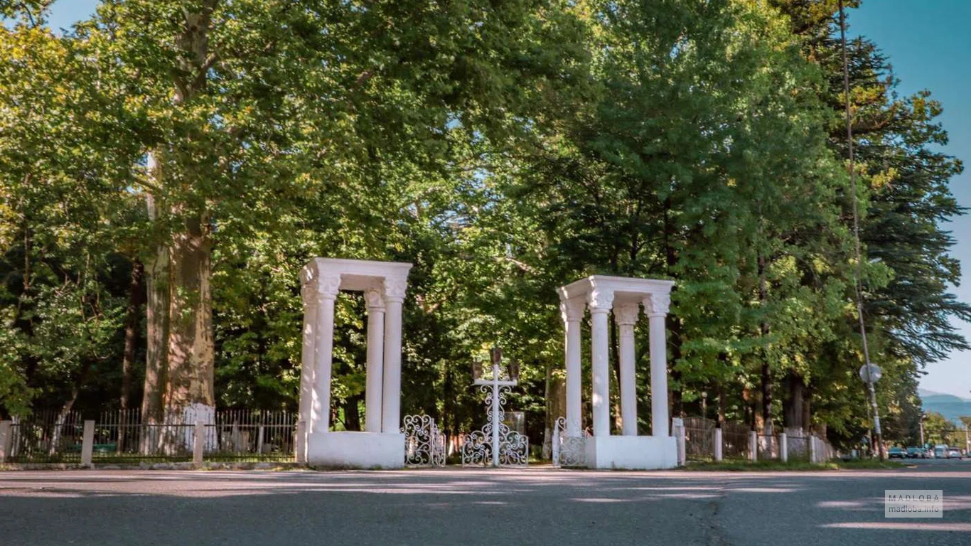 Центральный городской парк в Хони