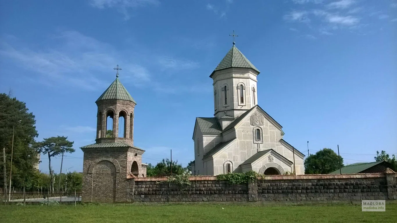 Церковь Креста (Сайваро) в Зугдиди