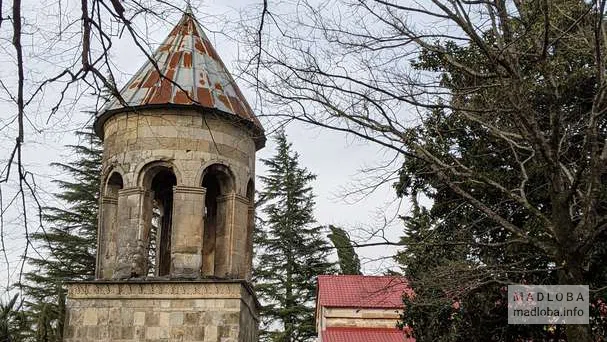 Церковь Святого Георгия в Хони