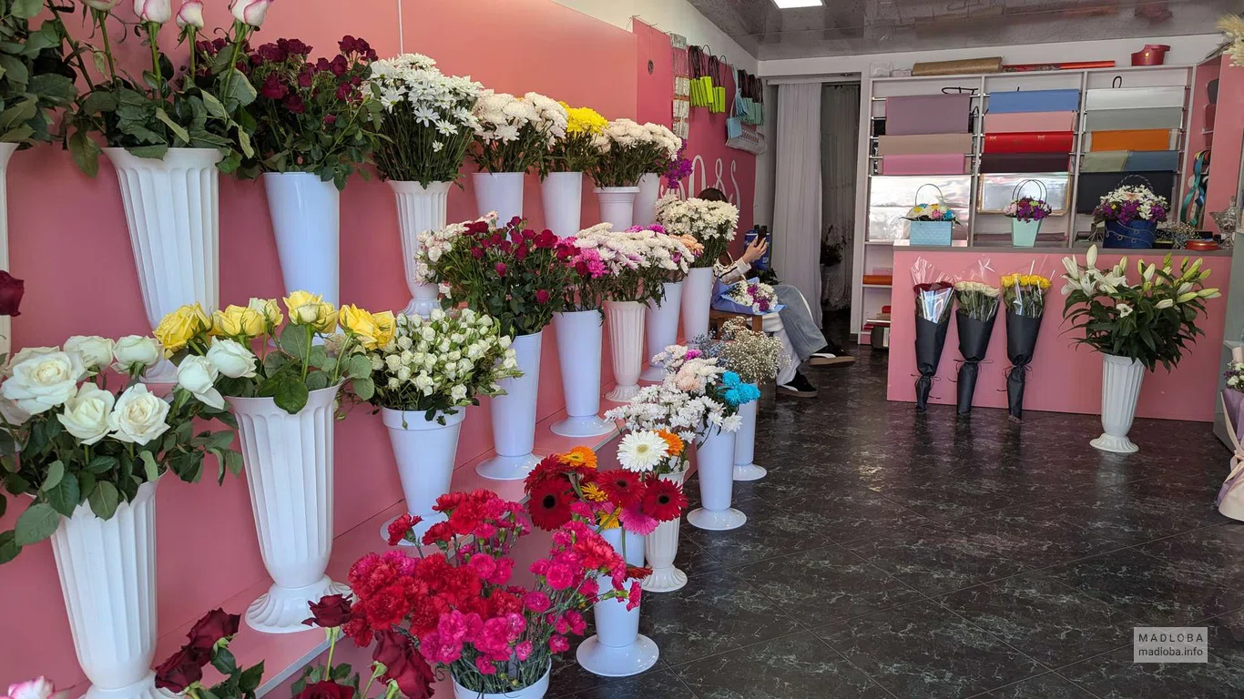 Цветы в магазине на улице Пушкина 71