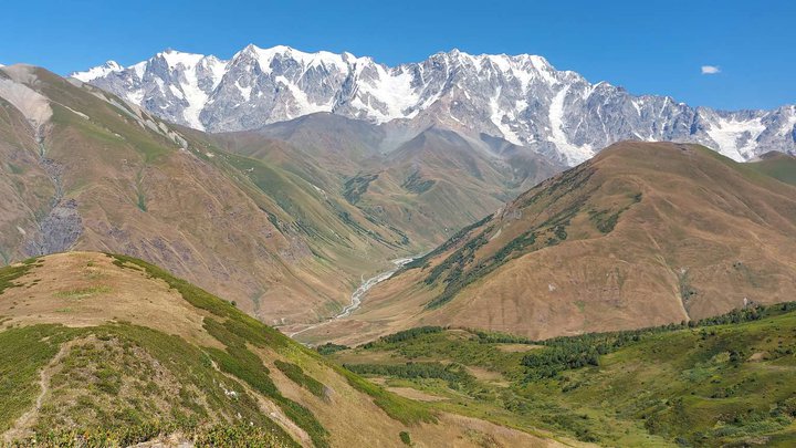 ტური და მოგზაურობა და ტრანსპორტირება საქართველოს მასშტაბით