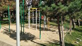 ჰორიზონტალური ბარები და ბარები სანაპიროზე no2 (ჩოგბურთის კორტების მახლობლად)