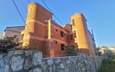 Two Towers Guesthouse