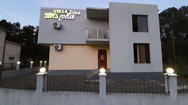 VILLA DIAS