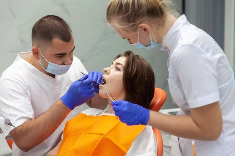 V stomatologii.max-800x600