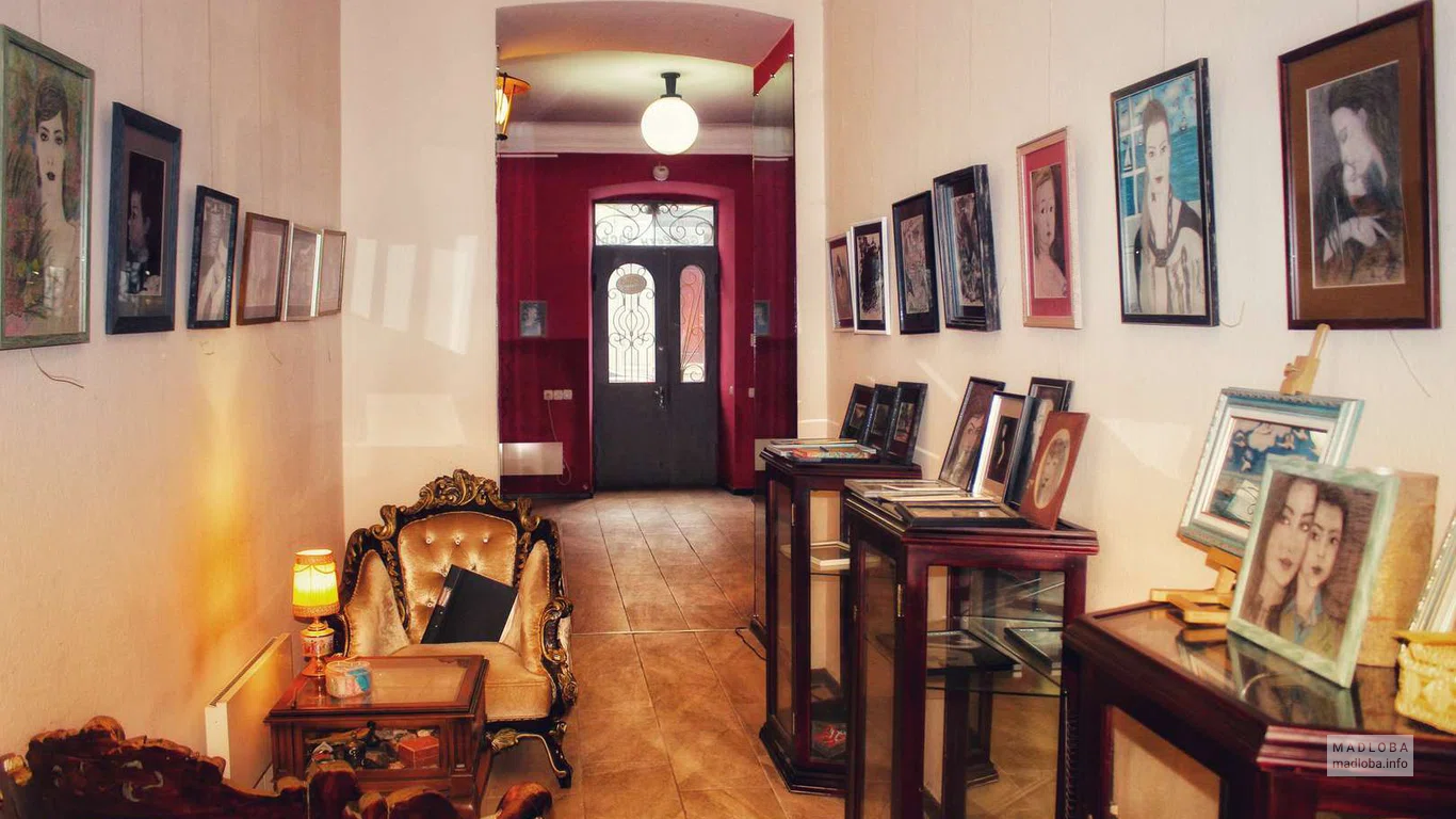 художественная галерея Vache Gallery