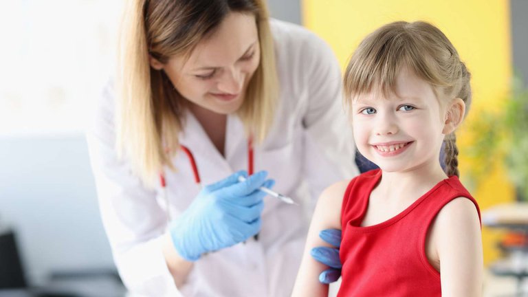 Vaccination of children in Tbilisi