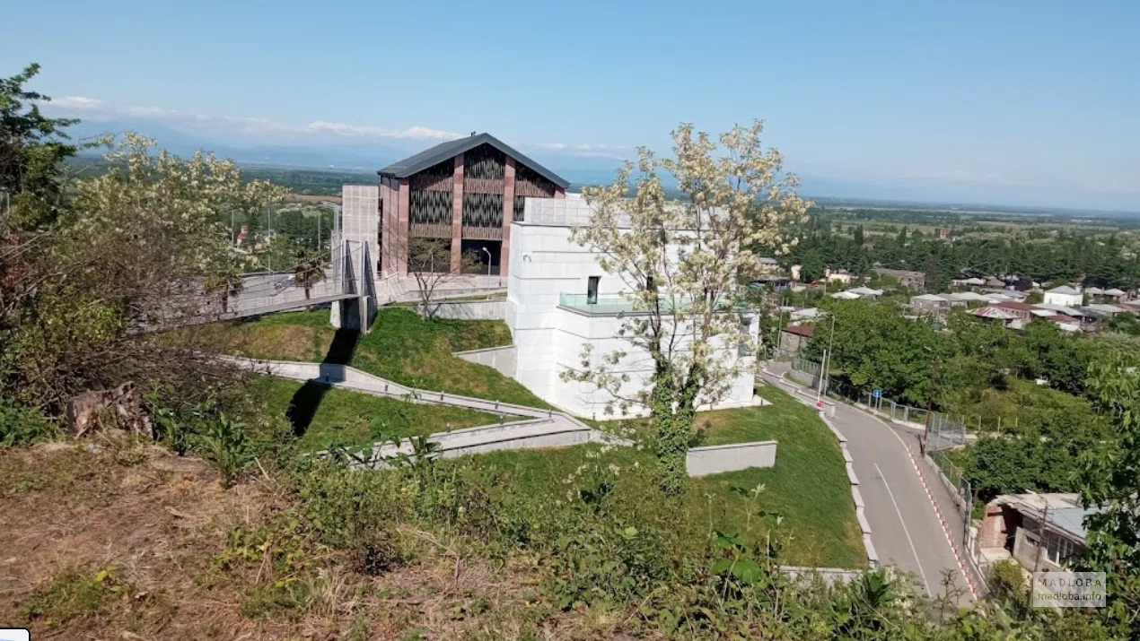 Археологический музей Вани